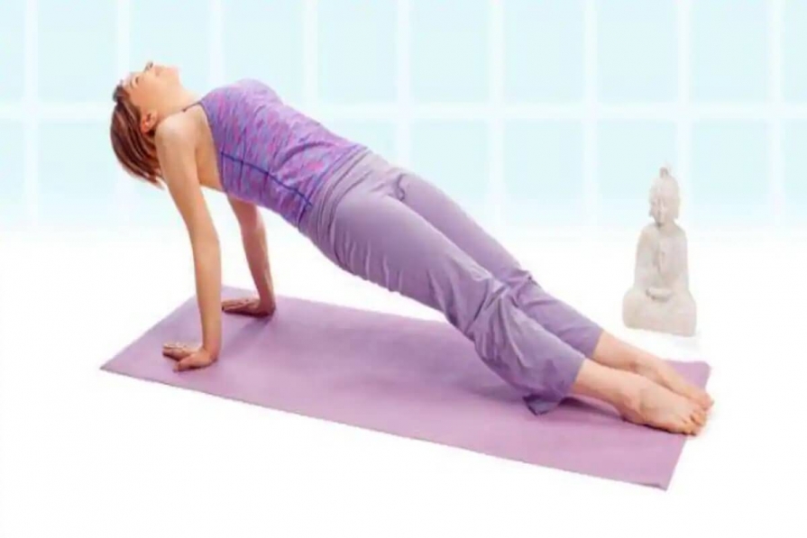  Poorvottanasana